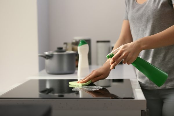 nước tẩy rửa dầu mỡ nhà bếp